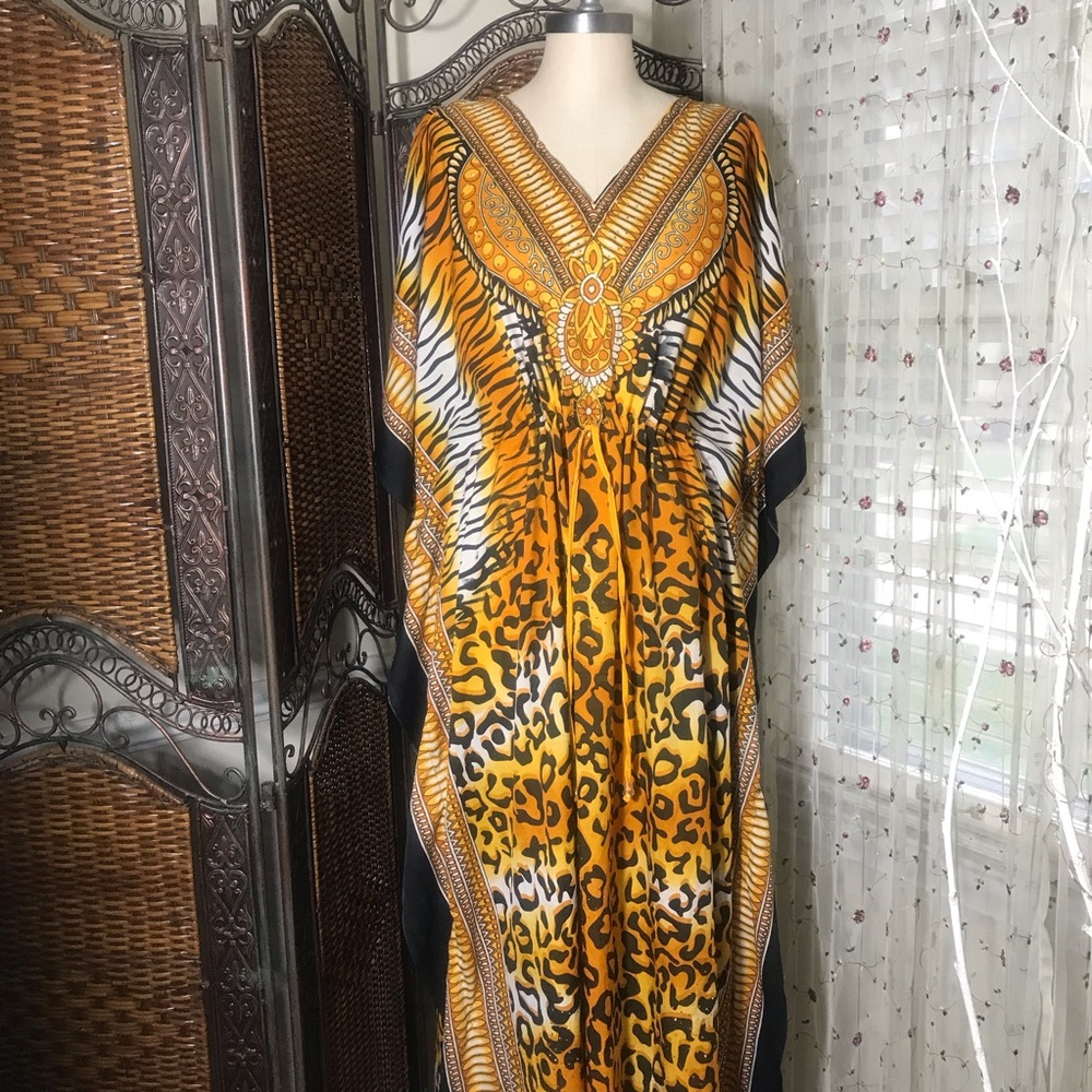 TRUE ROCK Yellow and Black Animal-Print Maxi Caftan